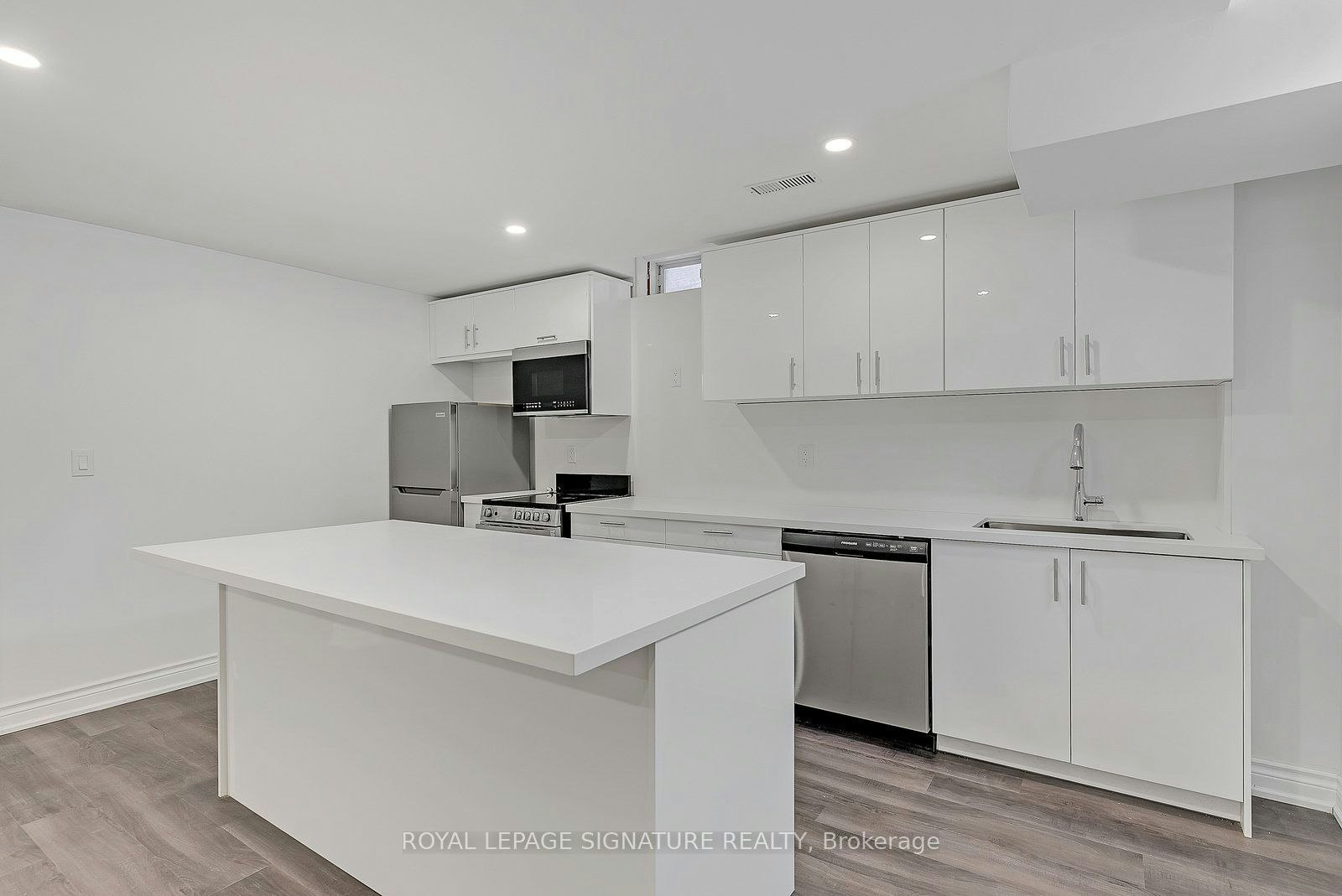 BSMT-353 Wood Duck Lane, Newmarket, ON, L3X 2X8 - 9