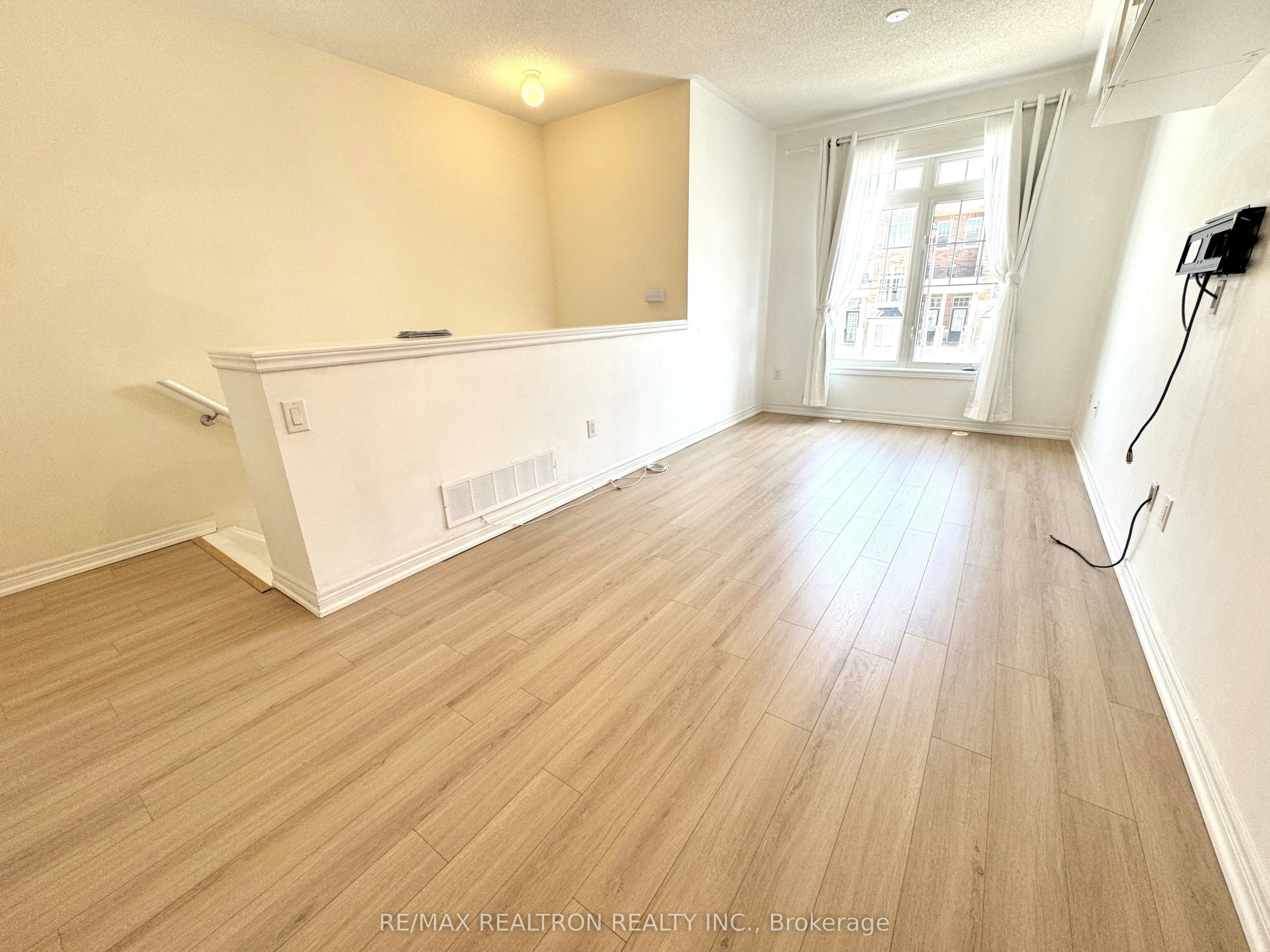 316 Delray Drive, Markham, ON, L6E 0R2 - 3