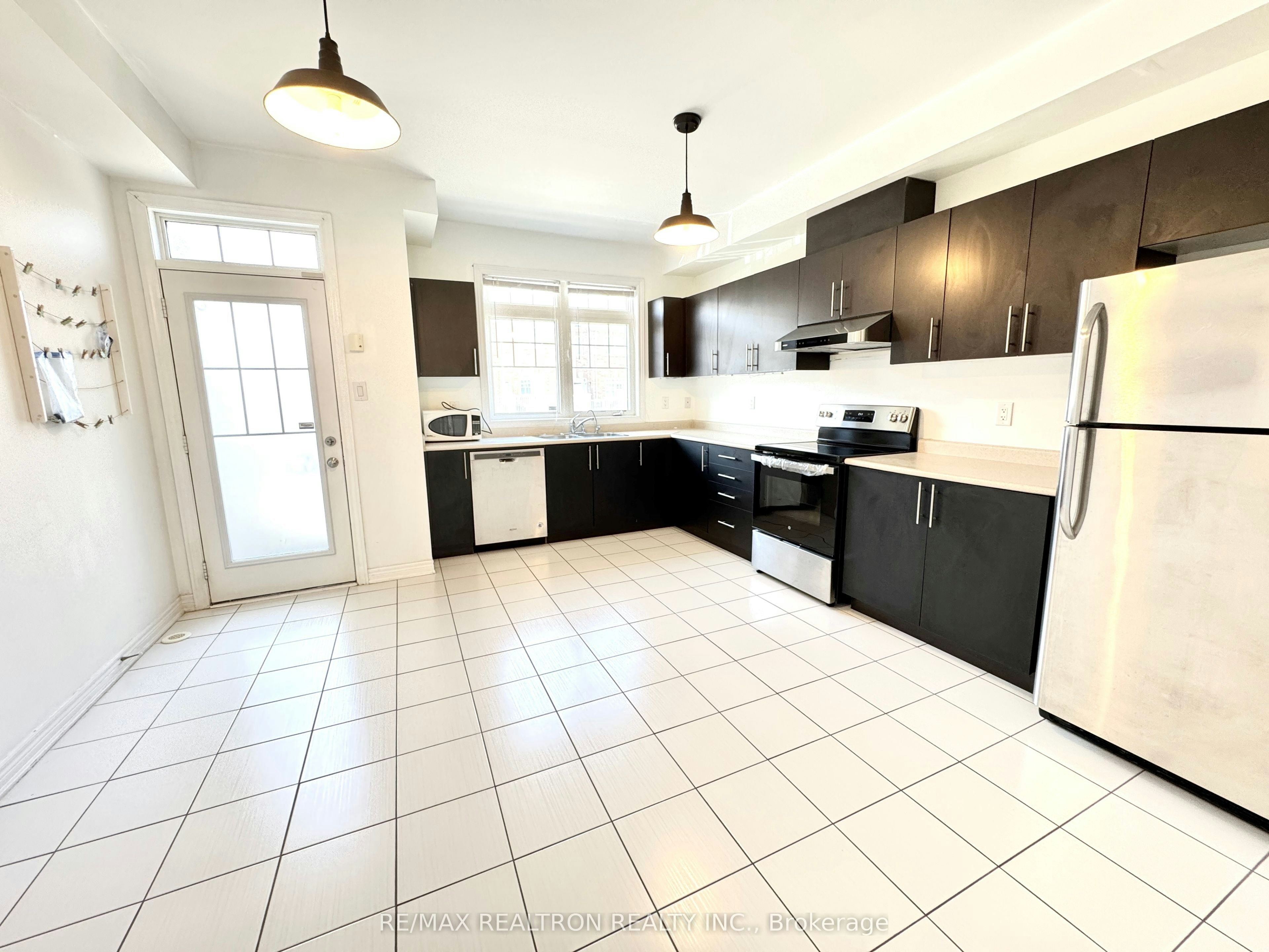 316 Delray Drive, Markham, ON, L6E 0R2 - 5