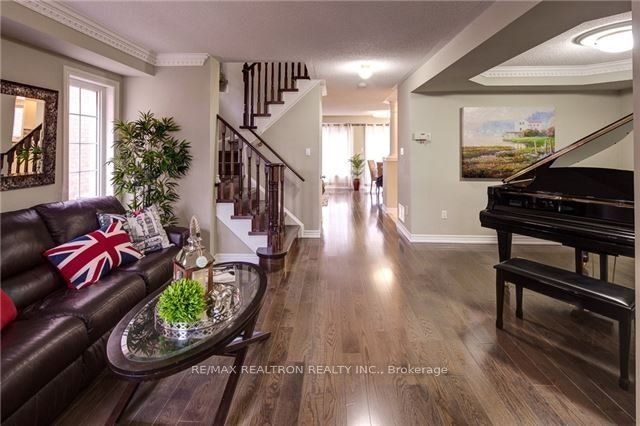 29 Futura Avenue, Richmond Hill, ON, L4S 1S8 - 4
