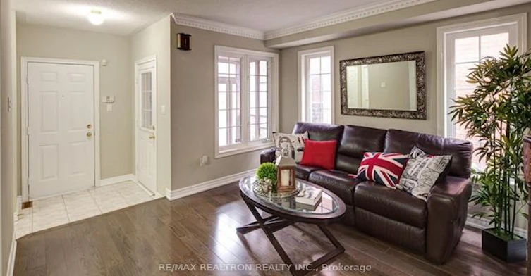 29 Futura Avenue, Richmond Hill, ON, L4S 1S8 - 2