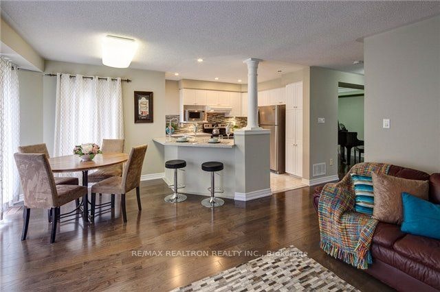 29 Futura Avenue, Richmond Hill, ON, L4S 1S8 - 5