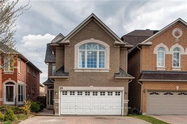 29 Futura Avenue, Richmond Hill, ON, L4S 1S8