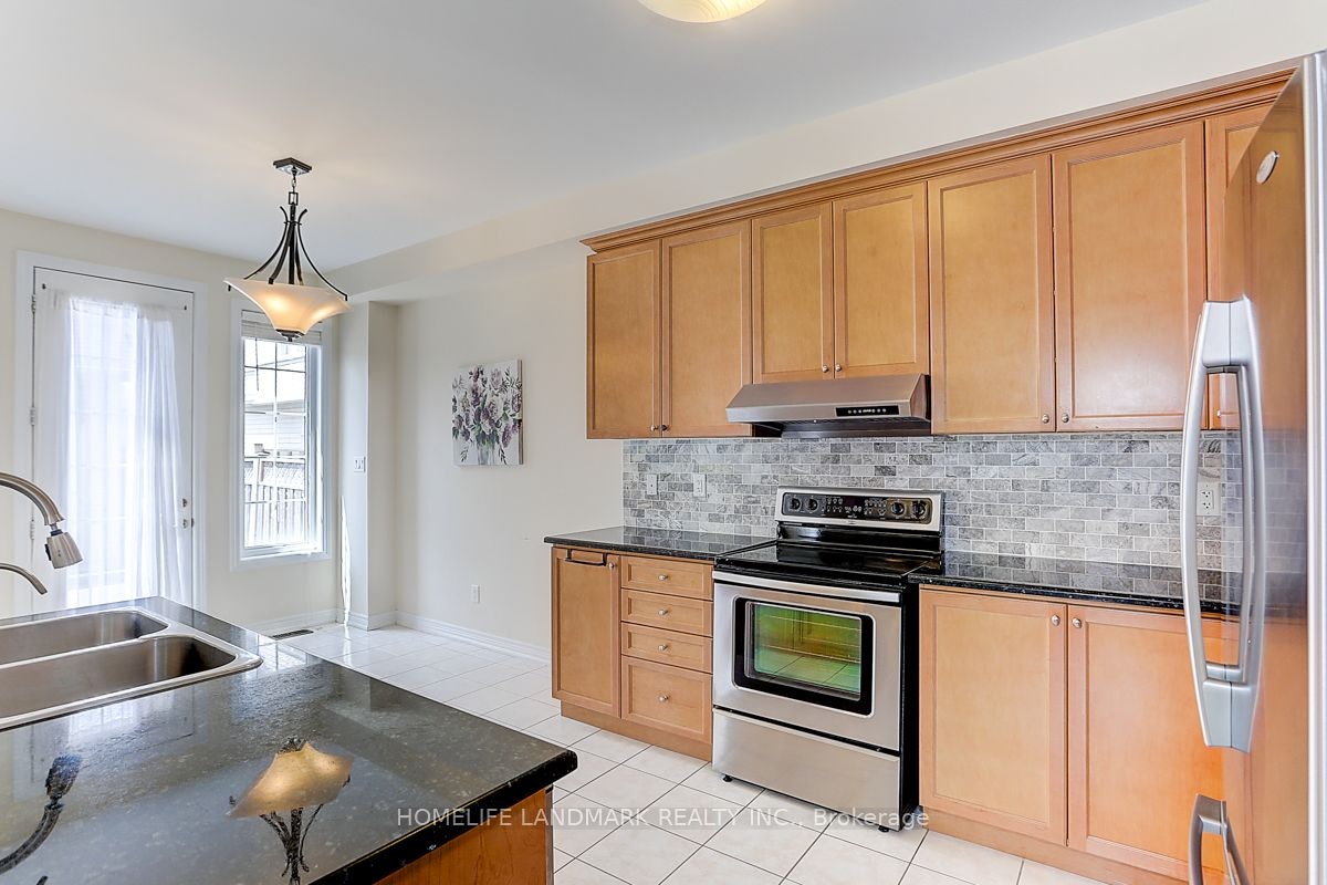 10 Paper Birch Drive, Markham, ON, L6B 0T4 - 10