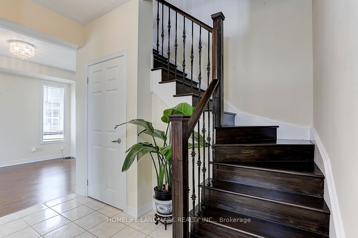 10 Paper Birch Drive, Markham, ON, L6B 0T4 - 3