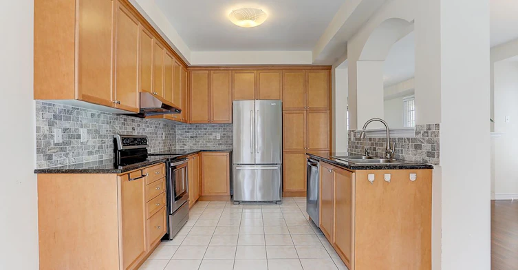 10 Paper Birch Drive, Markham, ON, L6B 0T4 - 11
