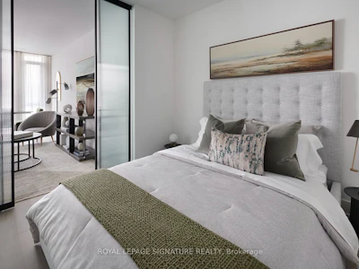 215-399 Royal Orchard Boulevard - 5
