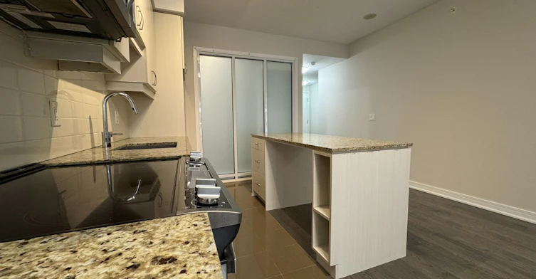 NW 208-9201 Yonge Street, Richmond Hill, ON, L4C 1H9 - 6