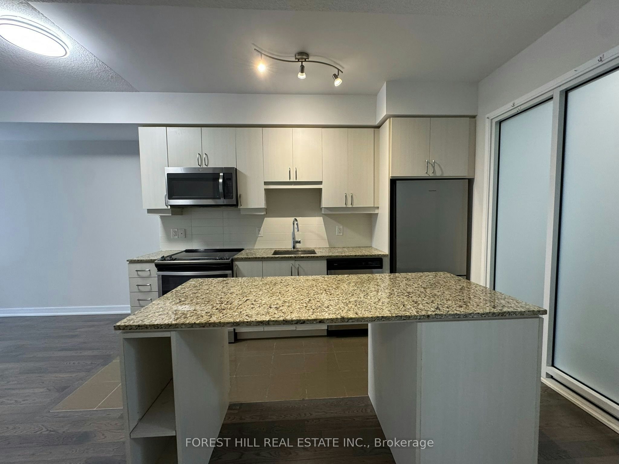 NW 208-9201 Yonge Street, Richmond Hill, ON, L4C 1H9 - 3
