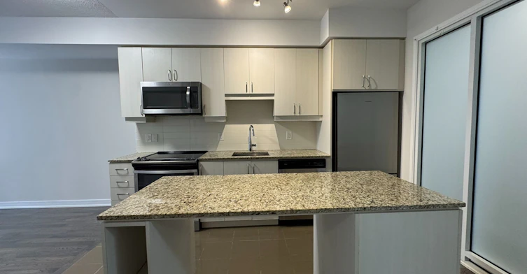 NW 208-9201 Yonge Street, Richmond Hill, ON, L4C 1H9 - 3