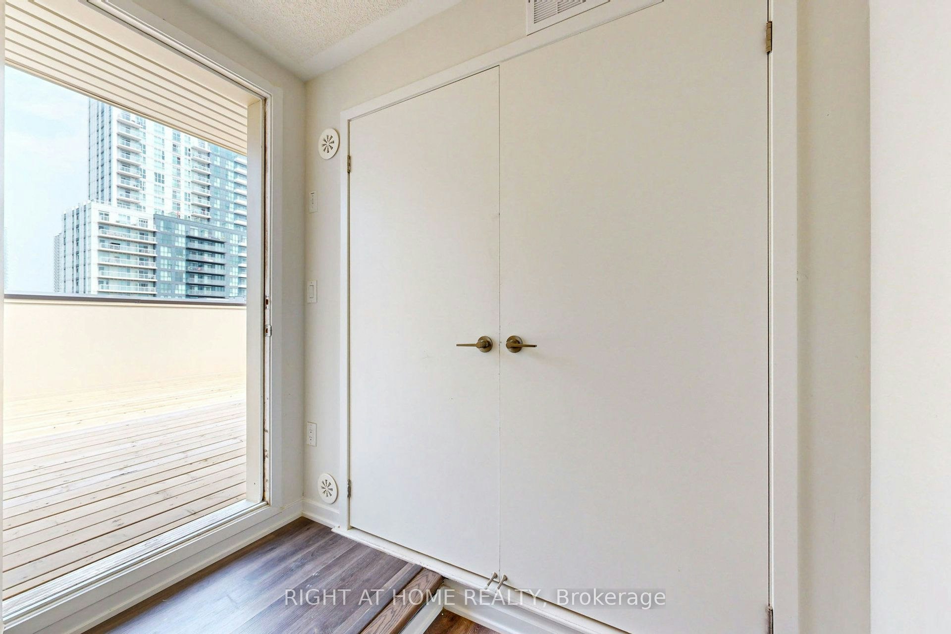 TH127-11 Almond Blossom Mews, Vaughan, ON, L4K 0N7 - 31