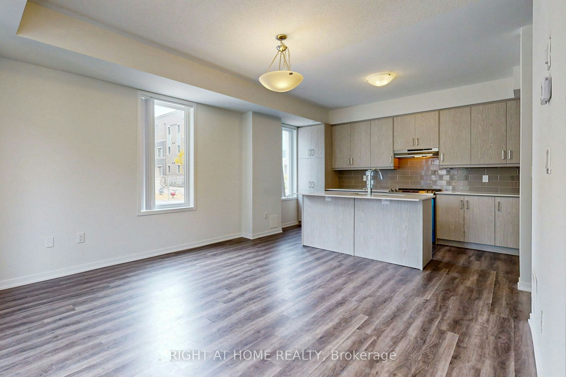 TH127-11 Almond Blossom Mews, Vaughan, ON, L4K 0N7 - 5