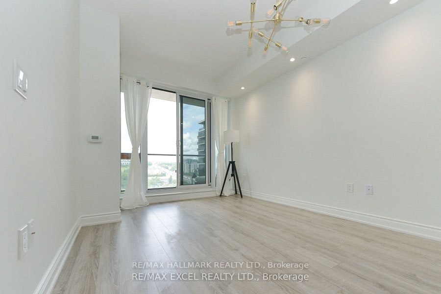 1011-9618 Yonge Street, Richmond Hill, ON, L4C 0X5 - 3