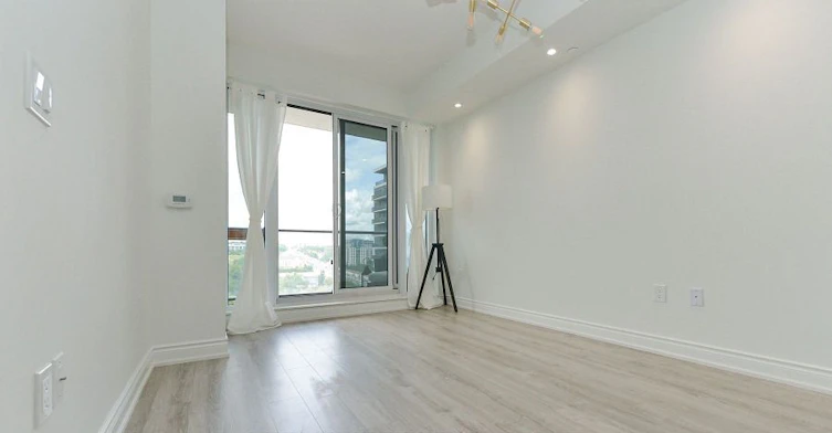 1011-9618 Yonge Street, Richmond Hill, ON, L4C 0X5 - 3