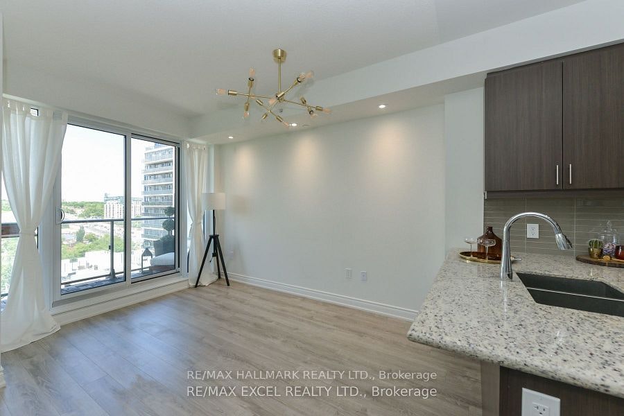 1011-9618 Yonge Street, Richmond Hill, ON, L4C 0X5