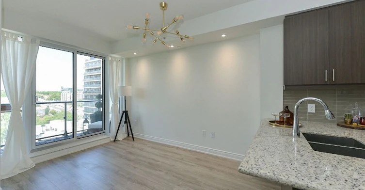 1011-9618 Yonge Street, Richmond Hill, ON, L4C 0X5