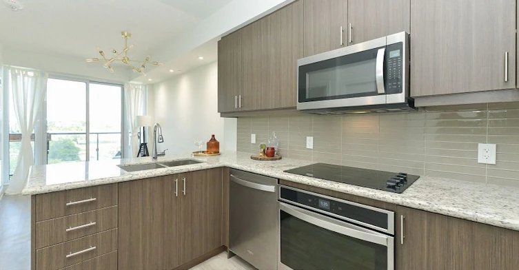 1011-9618 Yonge Street, Richmond Hill, ON, L4C 0X5 - 4