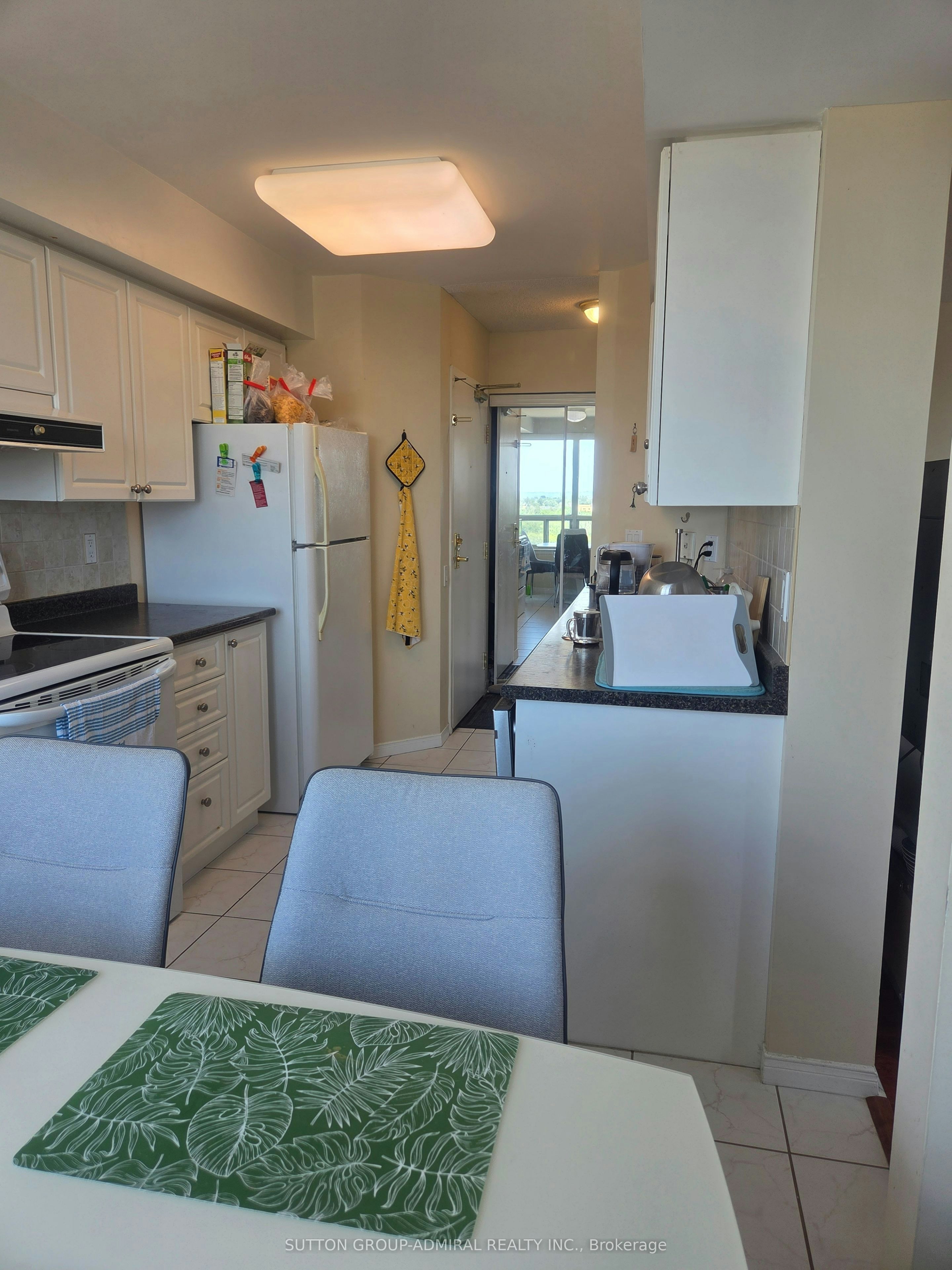 PH210-1 Emerald Lane, Vaughan, ON, L4J 8N2 - 9