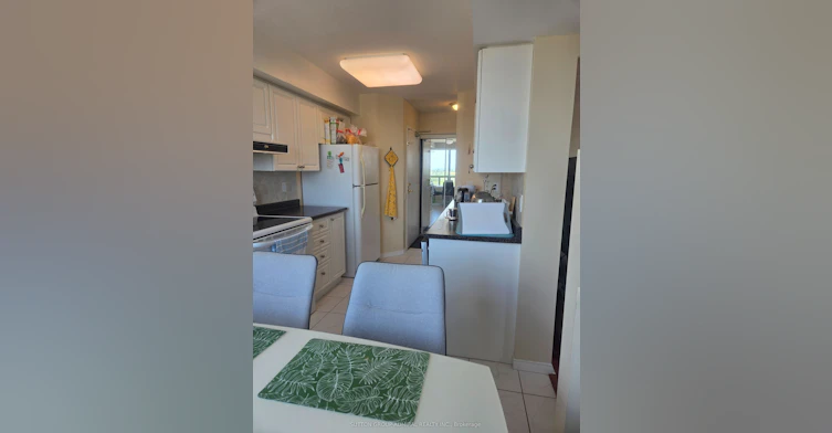 PH210-1 Emerald Lane, Vaughan, ON, L4J 8N2 - 9