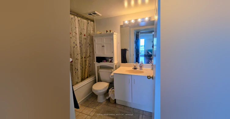 PH210-1 Emerald Lane, Vaughan, ON, L4J 8N2 - 16