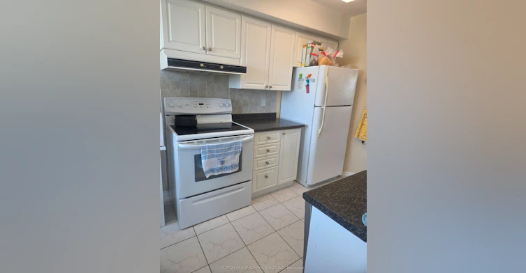 PH210-1 Emerald Lane, Vaughan, ON, L4J 8N2 - 10