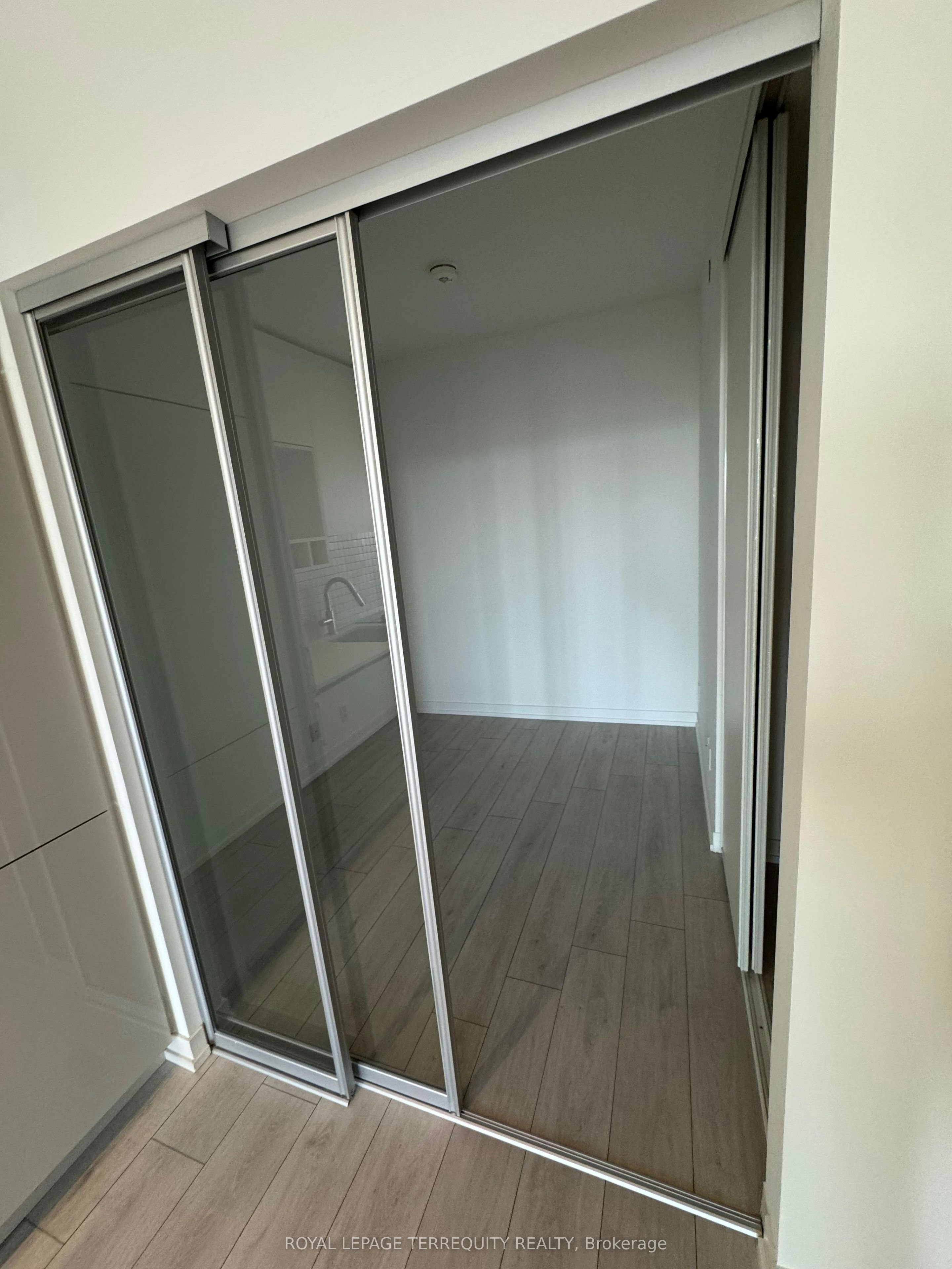 5215-950 Portage Parkway, Vaughan, ON, L4K 0J7 - 11