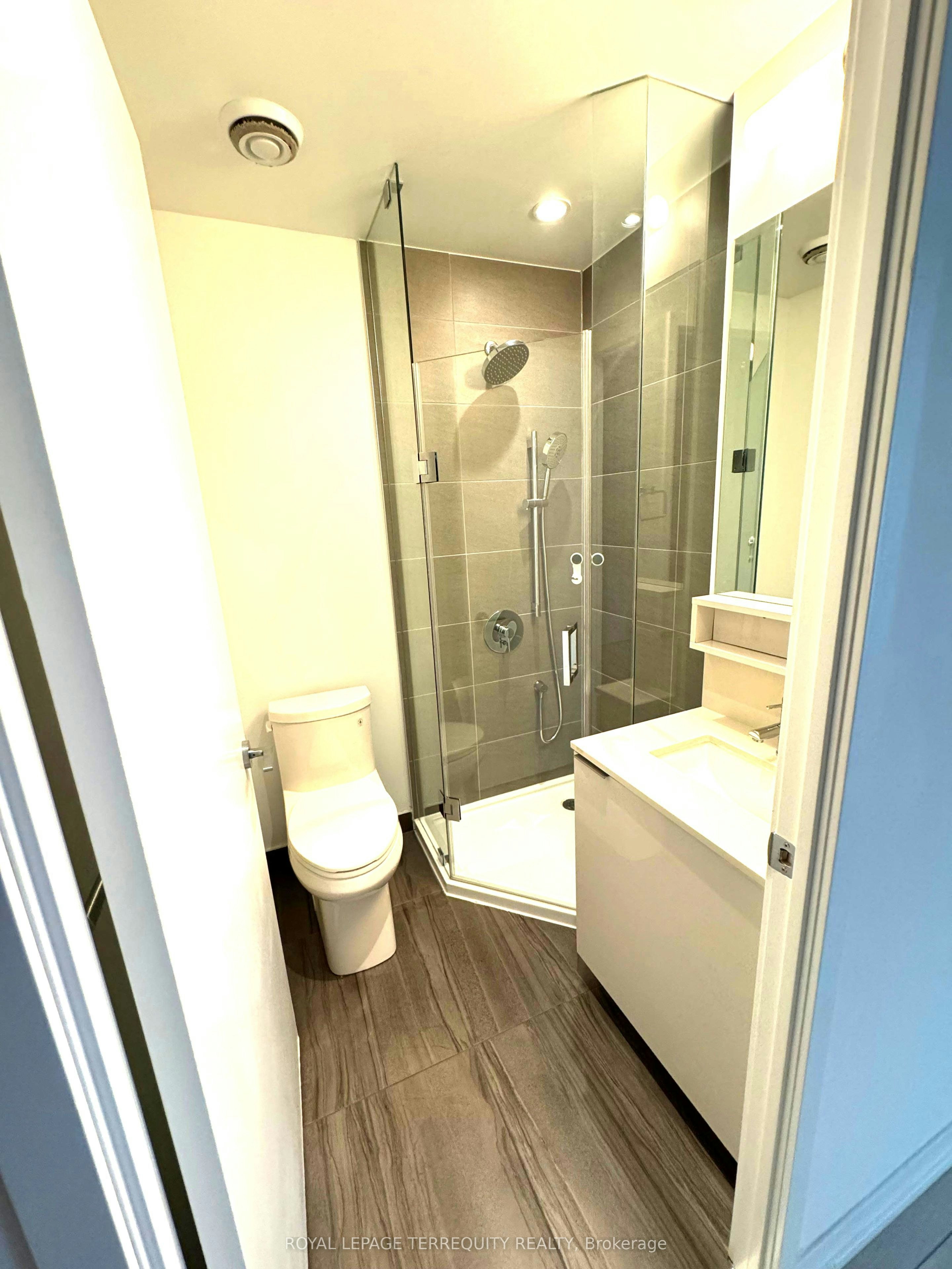5215-950 Portage Parkway, Vaughan, ON, L4K 0J7 - 10