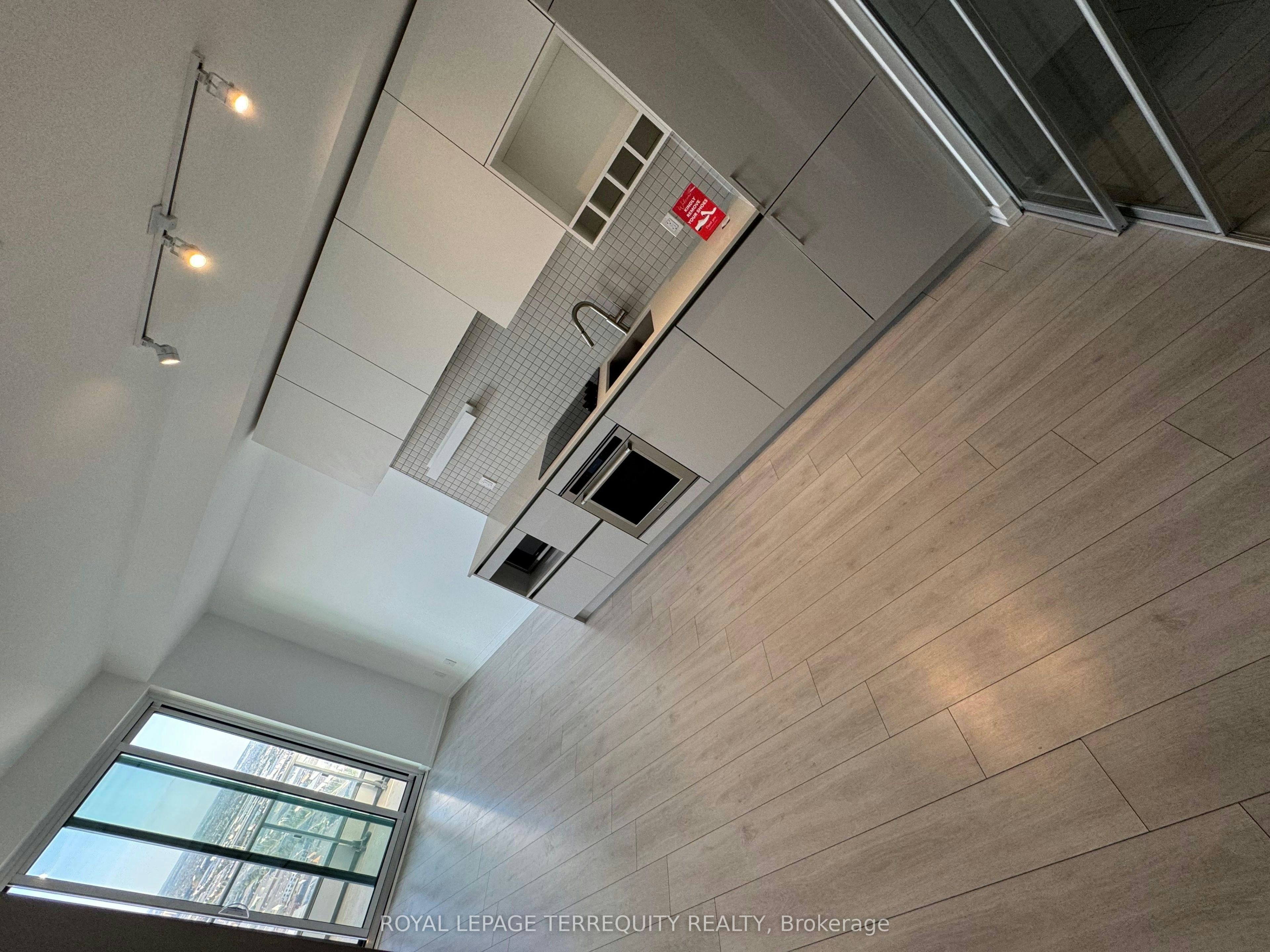 5215-950 Portage Parkway, Vaughan, ON, L4K 0J7 - 8