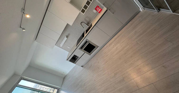 5215-950 Portage Parkway, Vaughan, ON, L4K 0J7 - 8