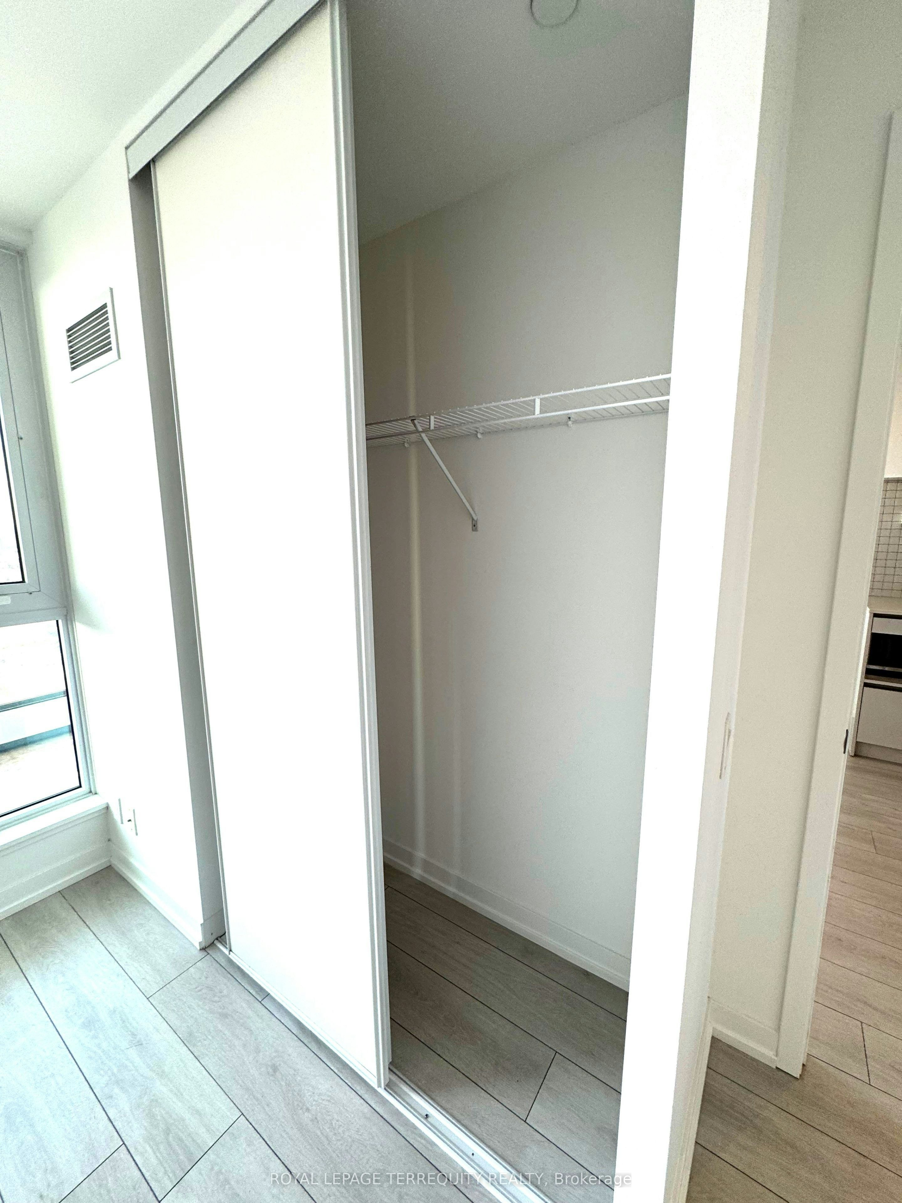 5215-950 Portage Parkway, Vaughan, ON, L4K 0J7 - 13