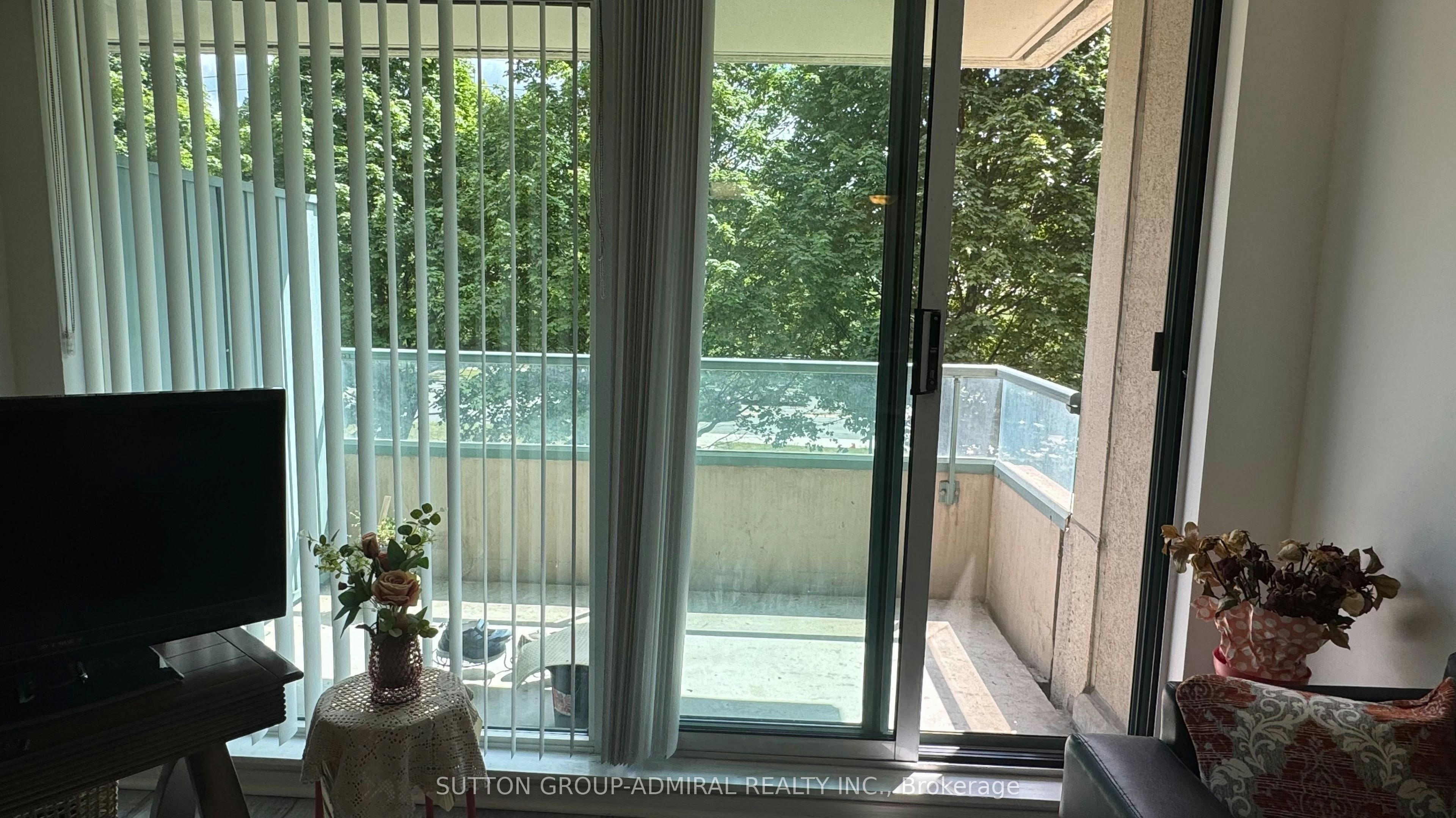 205-1 Emerald Lane, Vaughan, ON, L4J 8N2 - 9