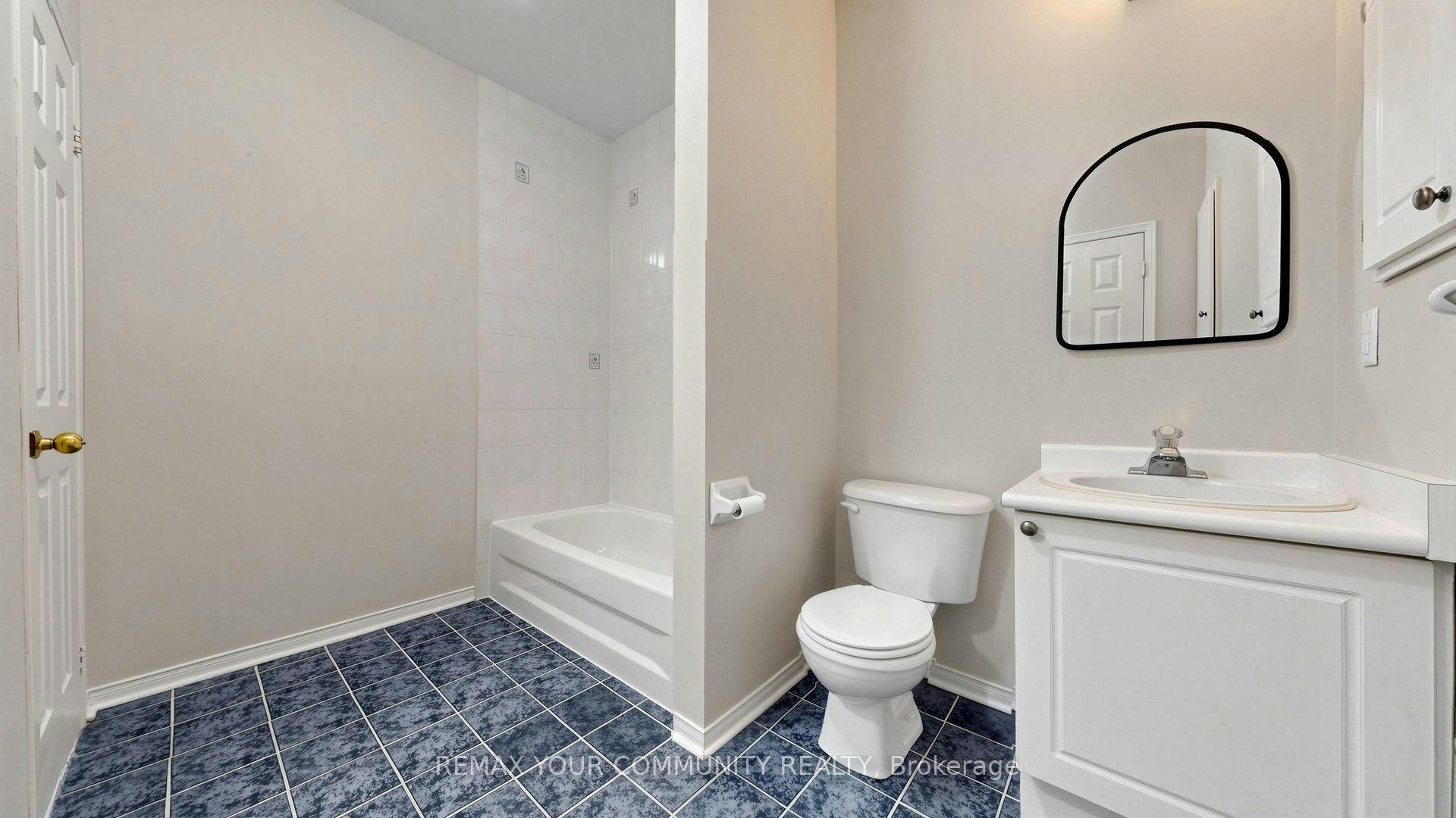 D210-116 Cornell Park Avenue, Markham, ON, L6B 1B6 - 20