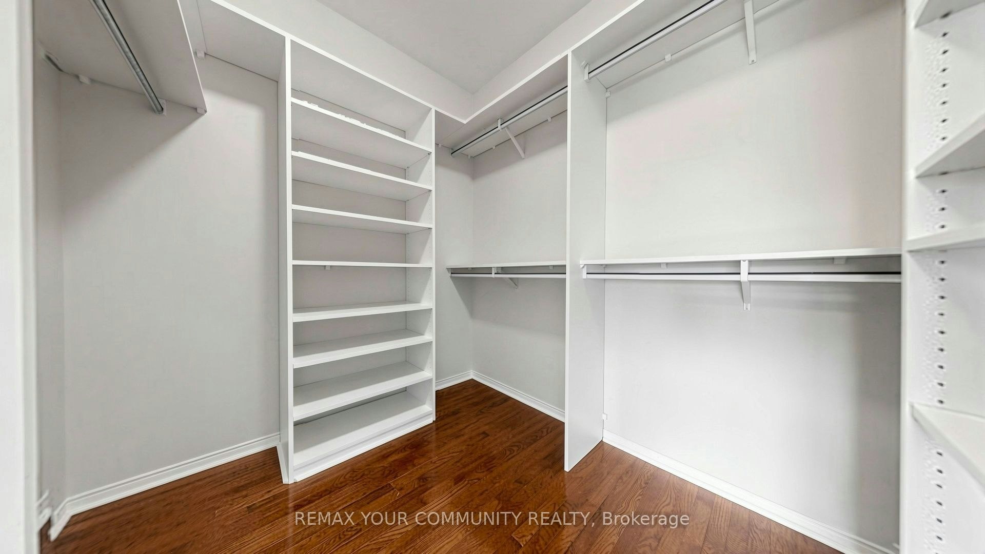 D210-116 Cornell Park Avenue, Markham, ON, L6B 1B6 - 17