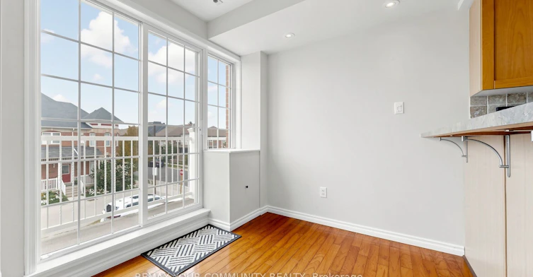 D210-116 Cornell Park Avenue, Markham, ON, L6B 1B6 - 7