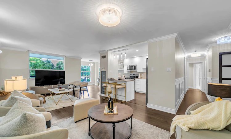 314-30 Harding Boulevard W