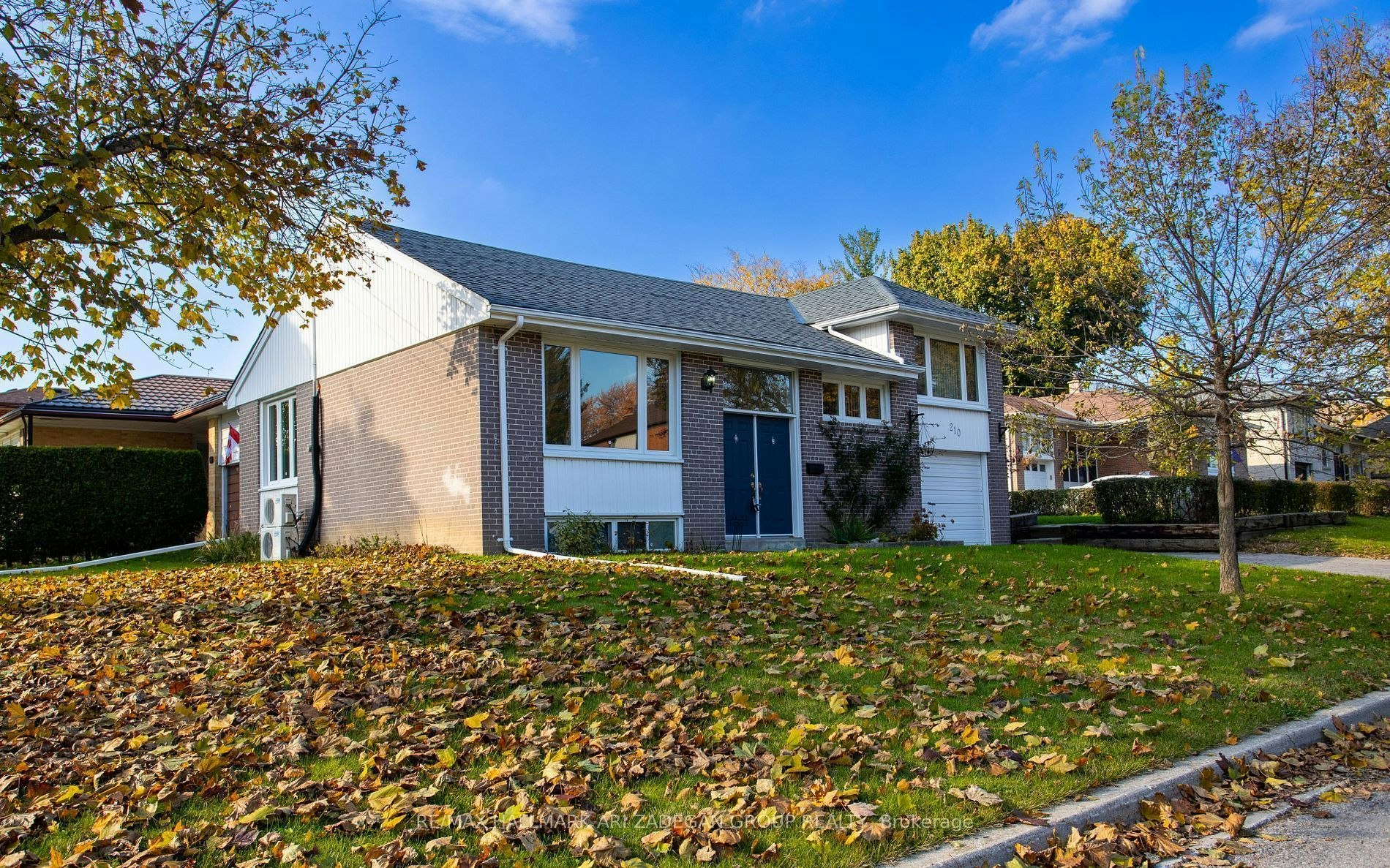 210 Harrygan Crescent, Richmond Hill, ON, L4C 4J1