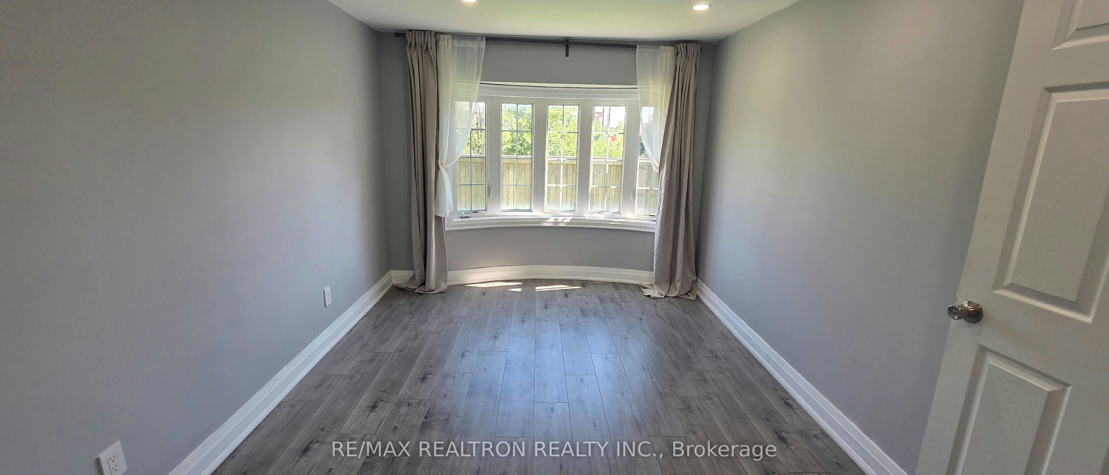 45 Hopewell Avenue, Vaughan, ON, L4H 3N5 - 5