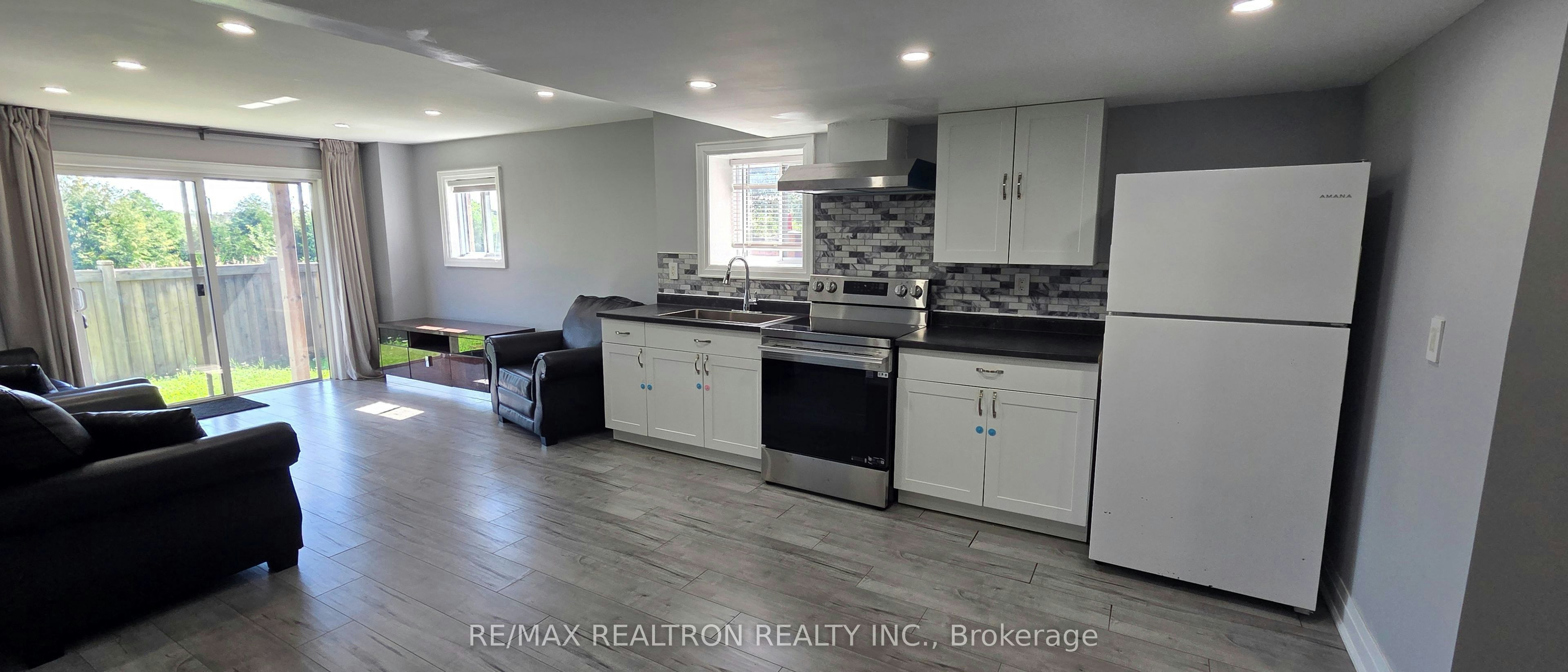 45 Hopewell Avenue, Vaughan, ON, L4H 3N5 - 9