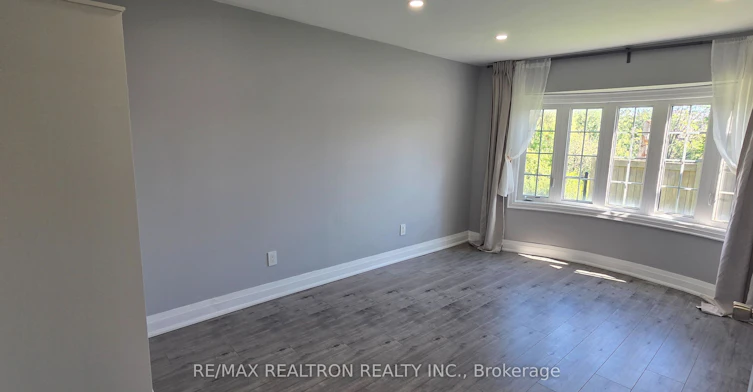 45 Hopewell Avenue, Vaughan, ON, L4H 3N5 - 4