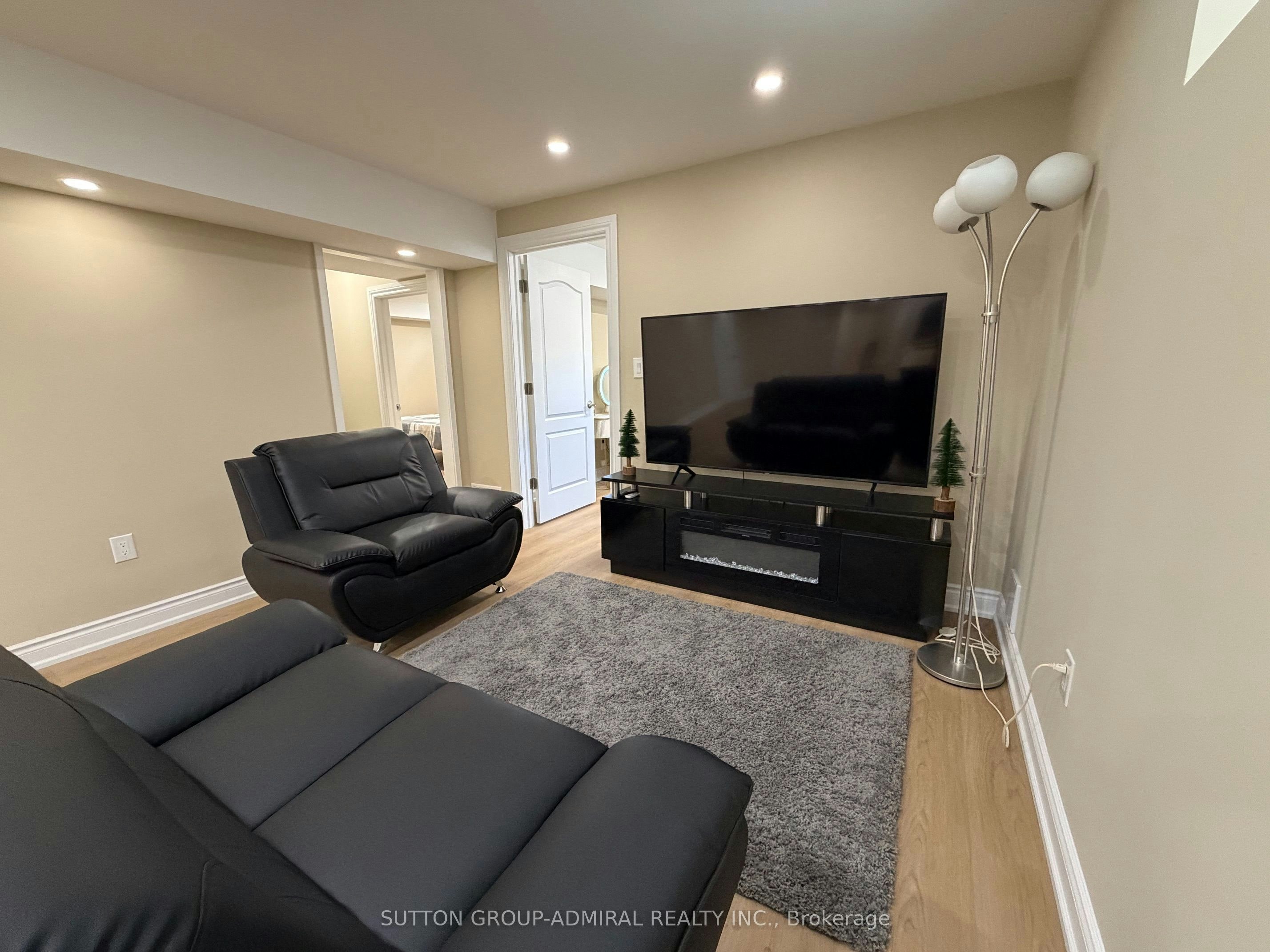 232 Frederick Curran Lane, Newmarket, ON, L3X 3J3 - 6