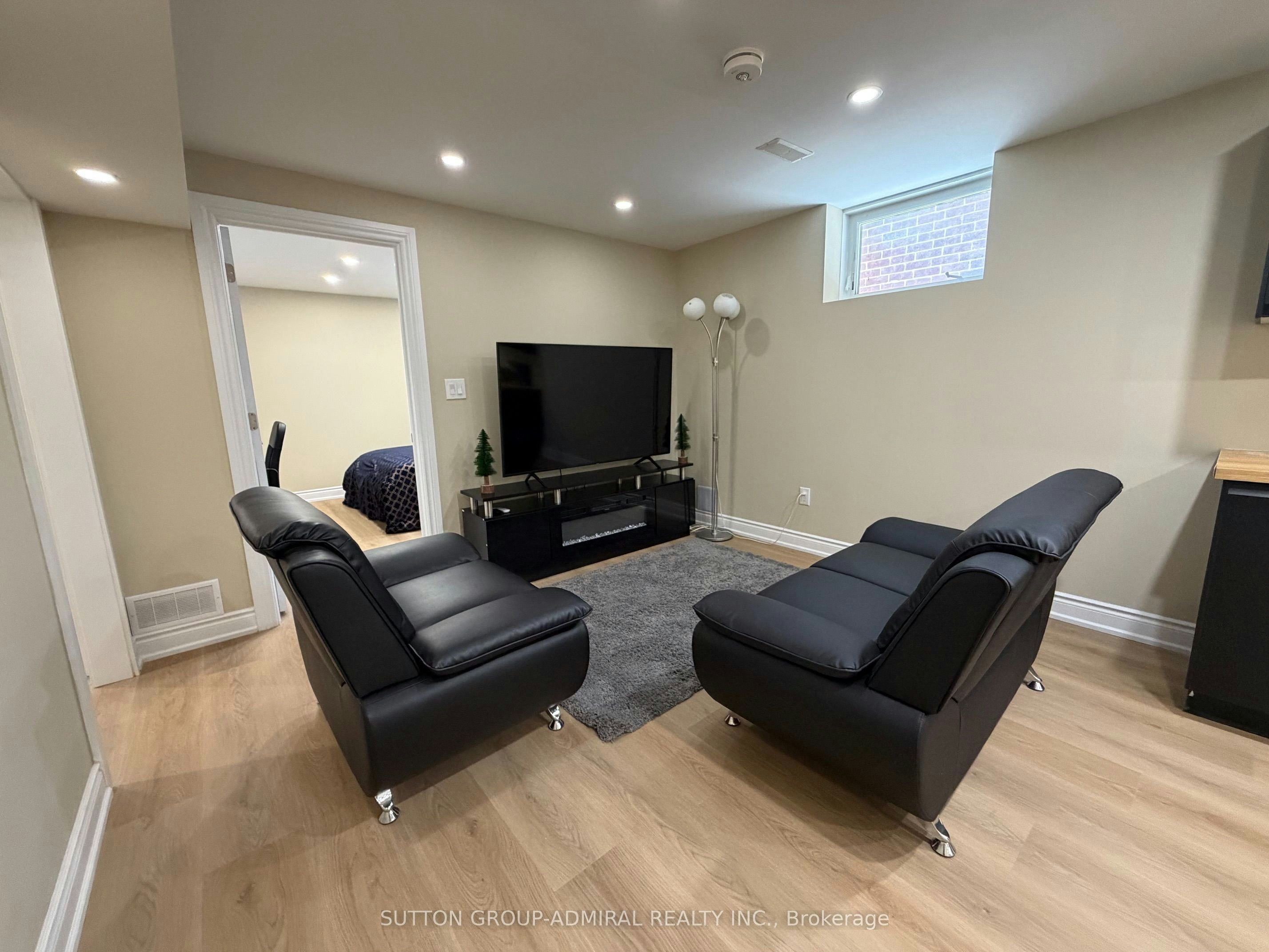 232 Frederick Curran Lane, Newmarket, ON, L3X 3J3 - 5