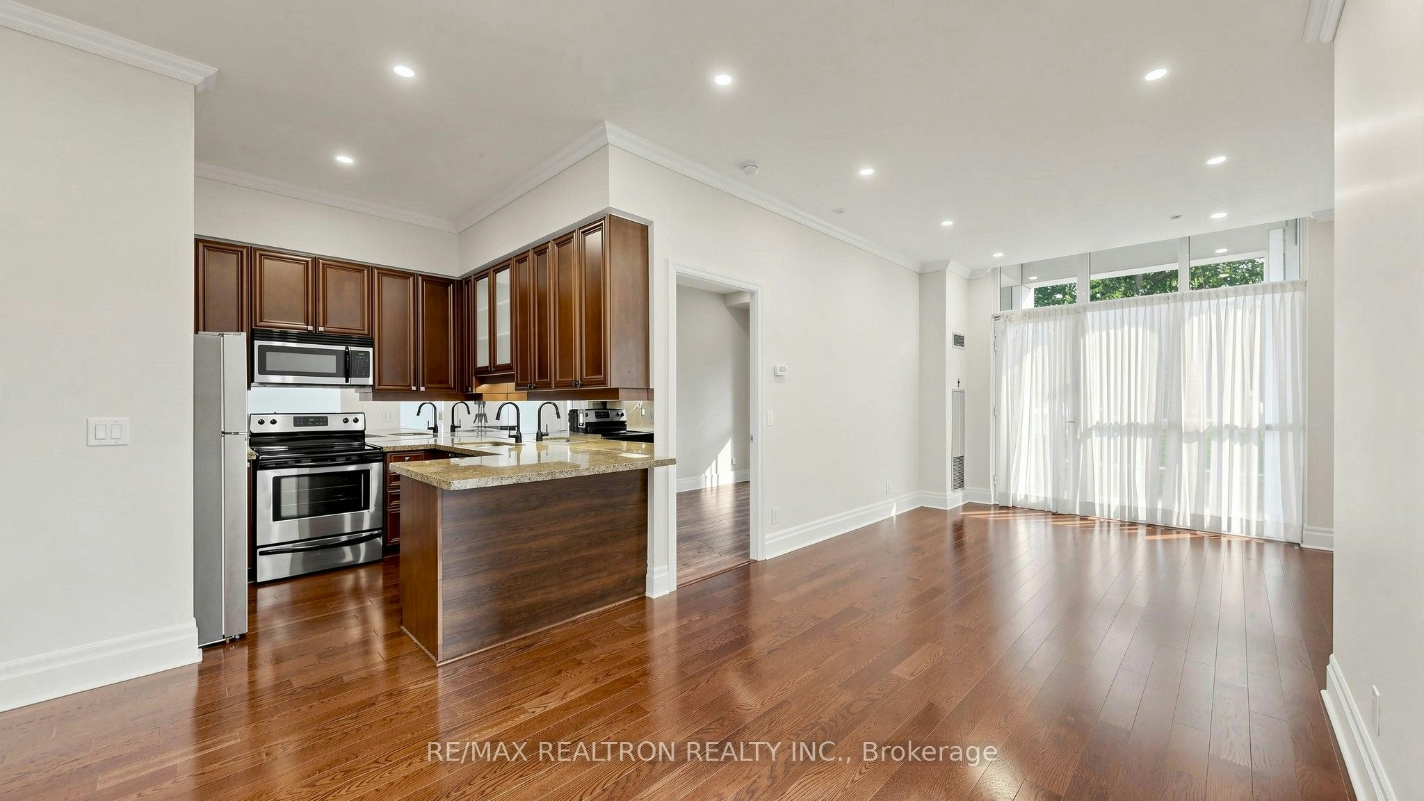 116C-39 Upper Duke Crescent, Markham, ON, L6G 0B8 - 2