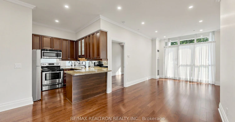 116C-39 Upper Duke Crescent, Markham, ON, L6G 0B8 - 2
