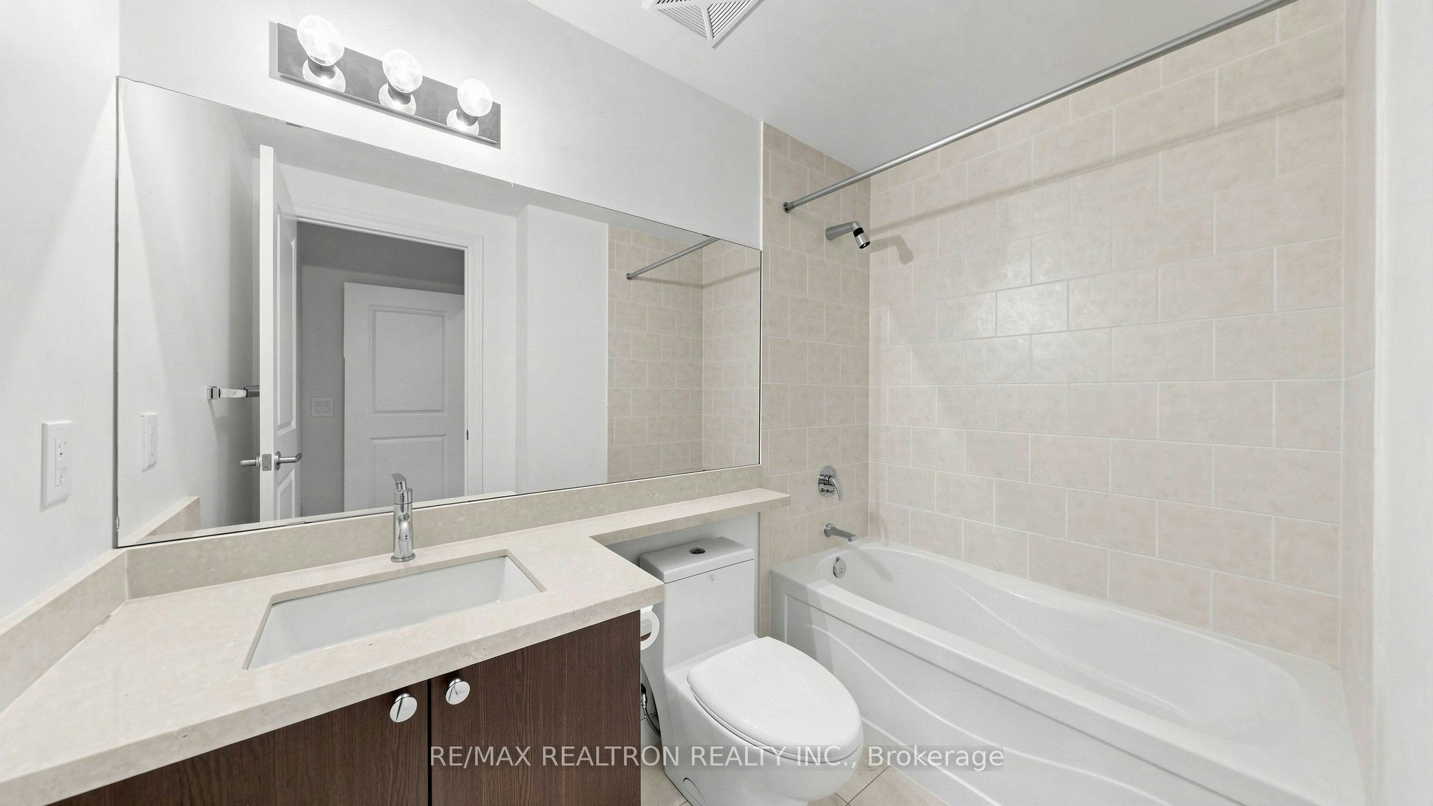 116C-39 Upper Duke Crescent, Markham, ON, L6G 0B8 - 11