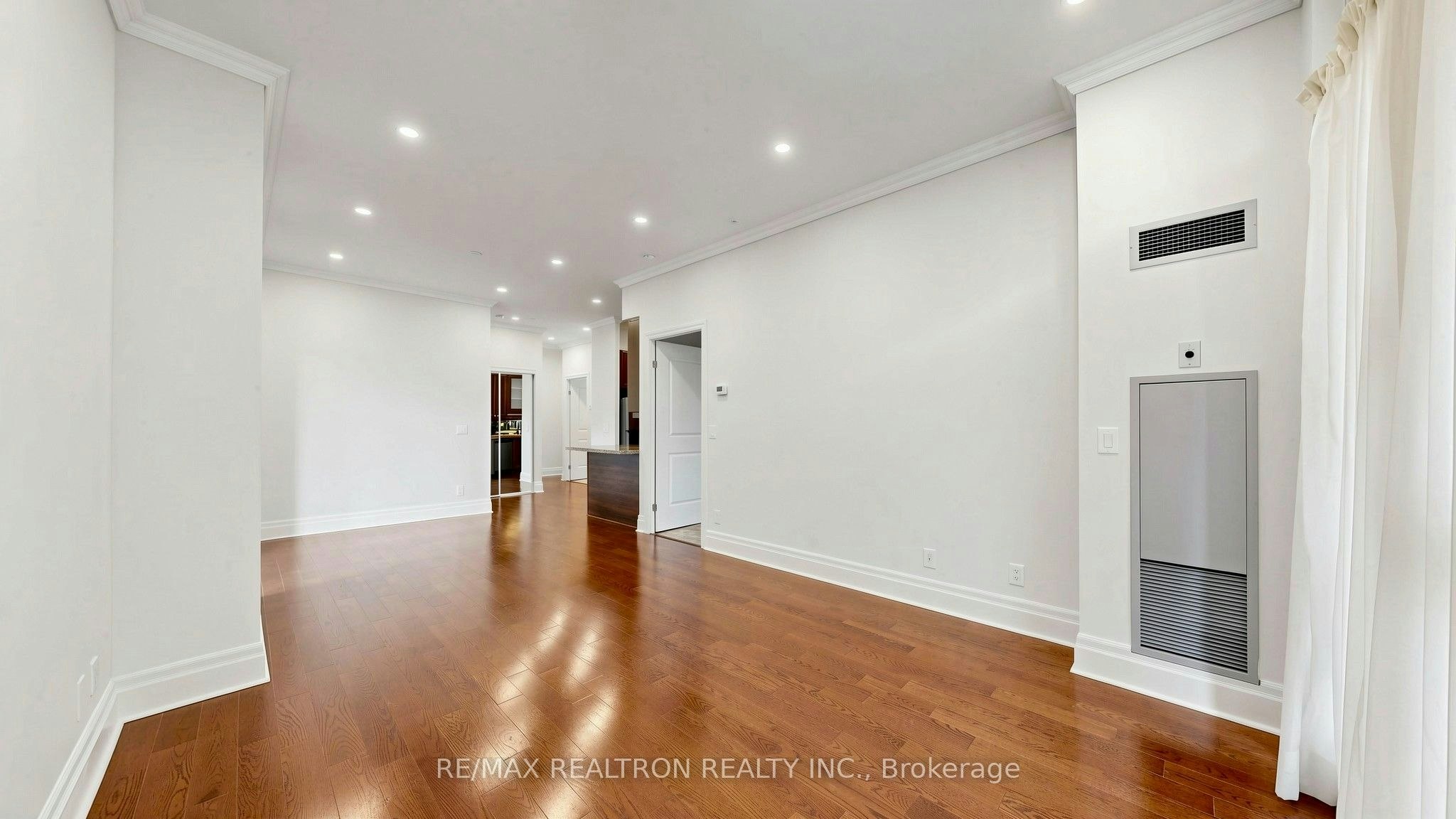 116C-39 Upper Duke Crescent, Markham, ON, L6G 0B8 - 4