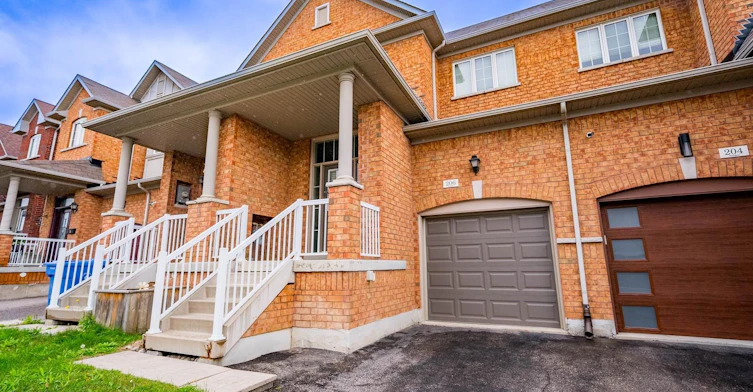 206 Lageer Drive, Whitchurch-Stouffville, ON, L4A 0X1 - 2