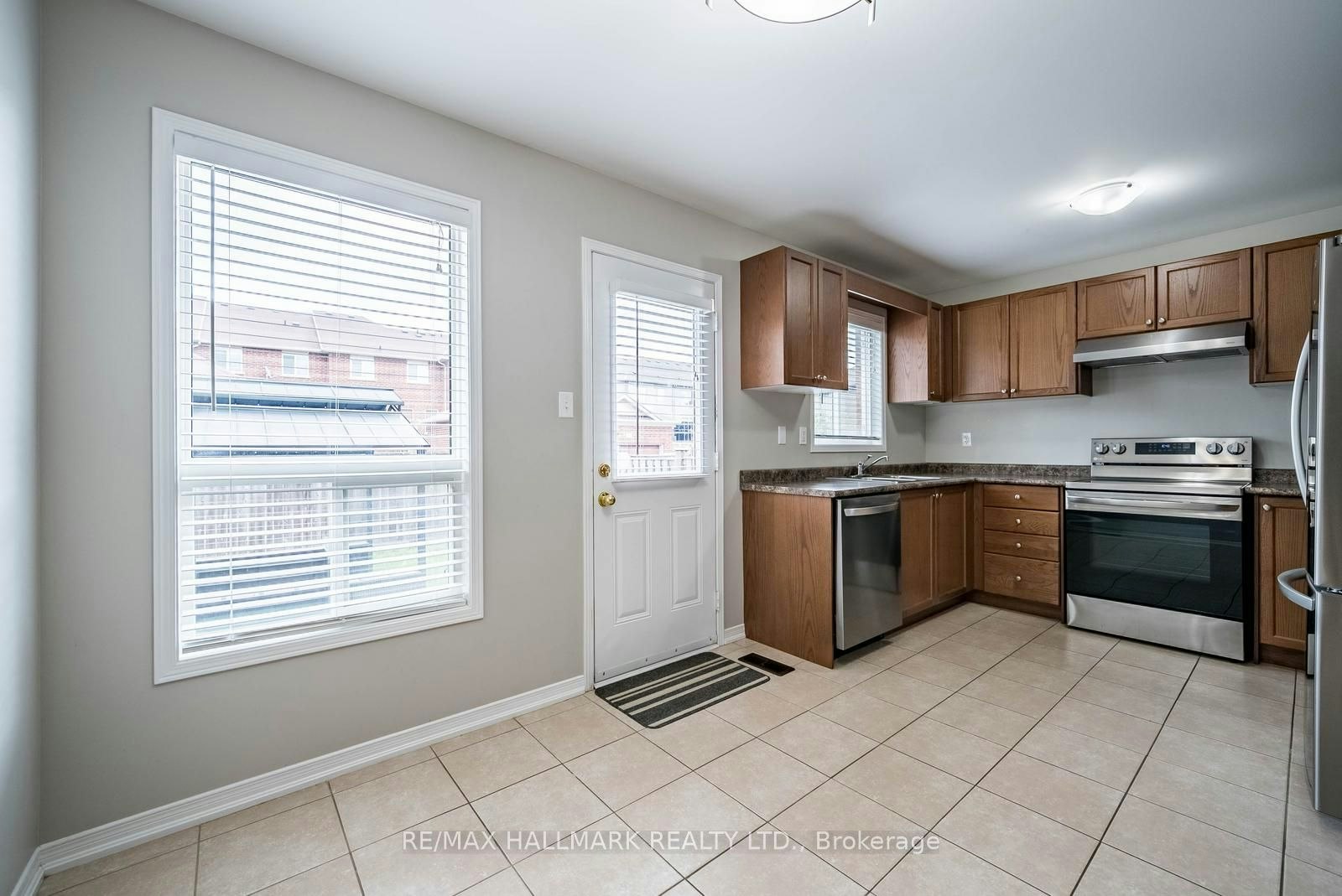206 Lageer Drive, Whitchurch-Stouffville, ON, L4A 0X1 - 12