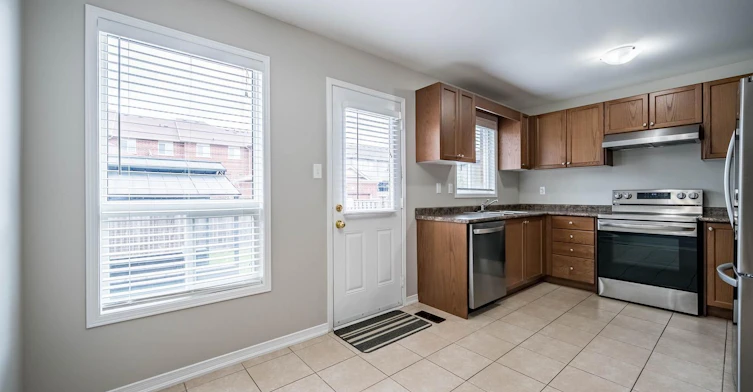 206 Lageer Drive, Whitchurch-Stouffville, ON, L4A 0X1 - 12