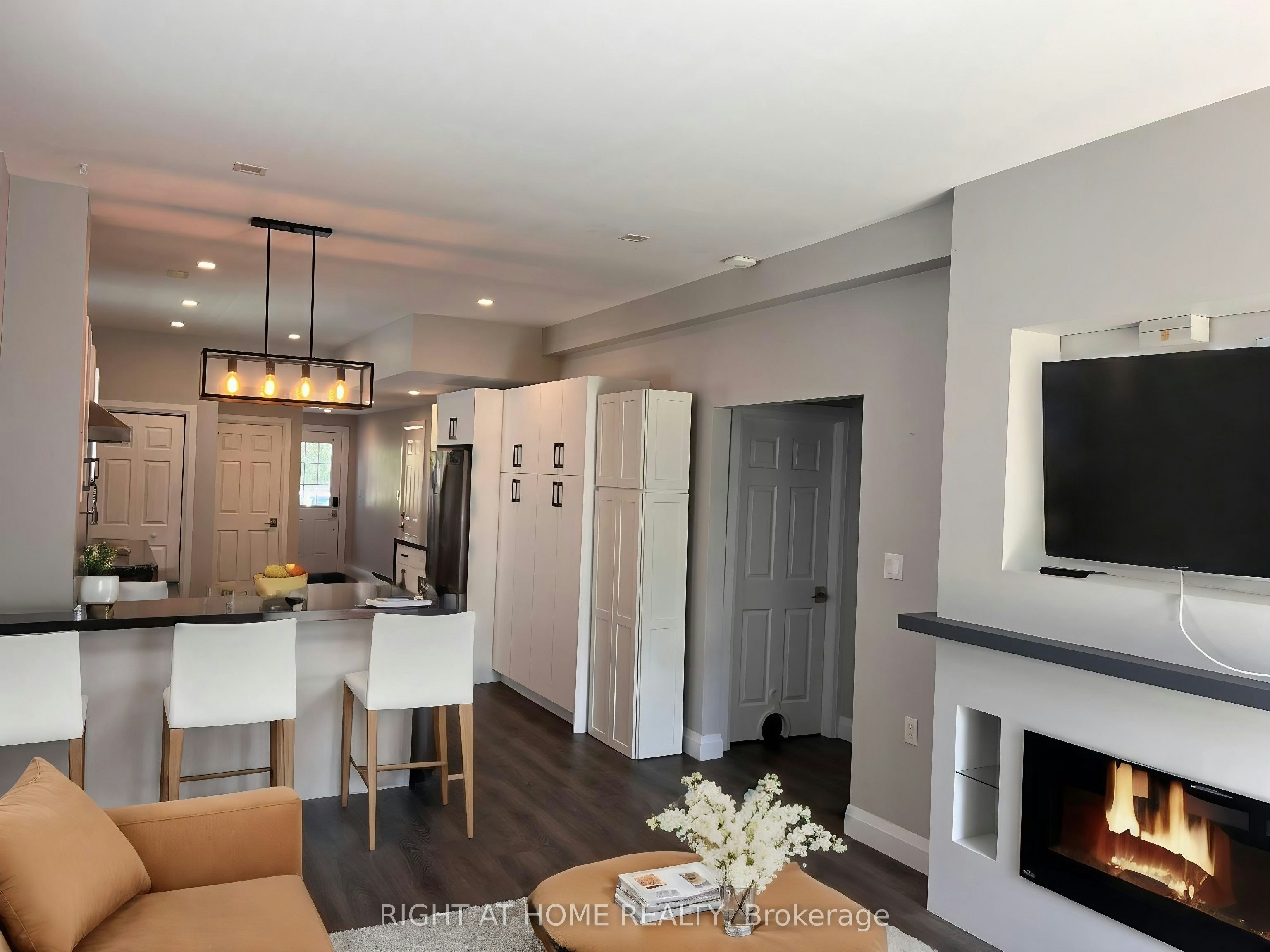 116 Maplewood Drive, Essa, ON, L0M 1B4 - 3