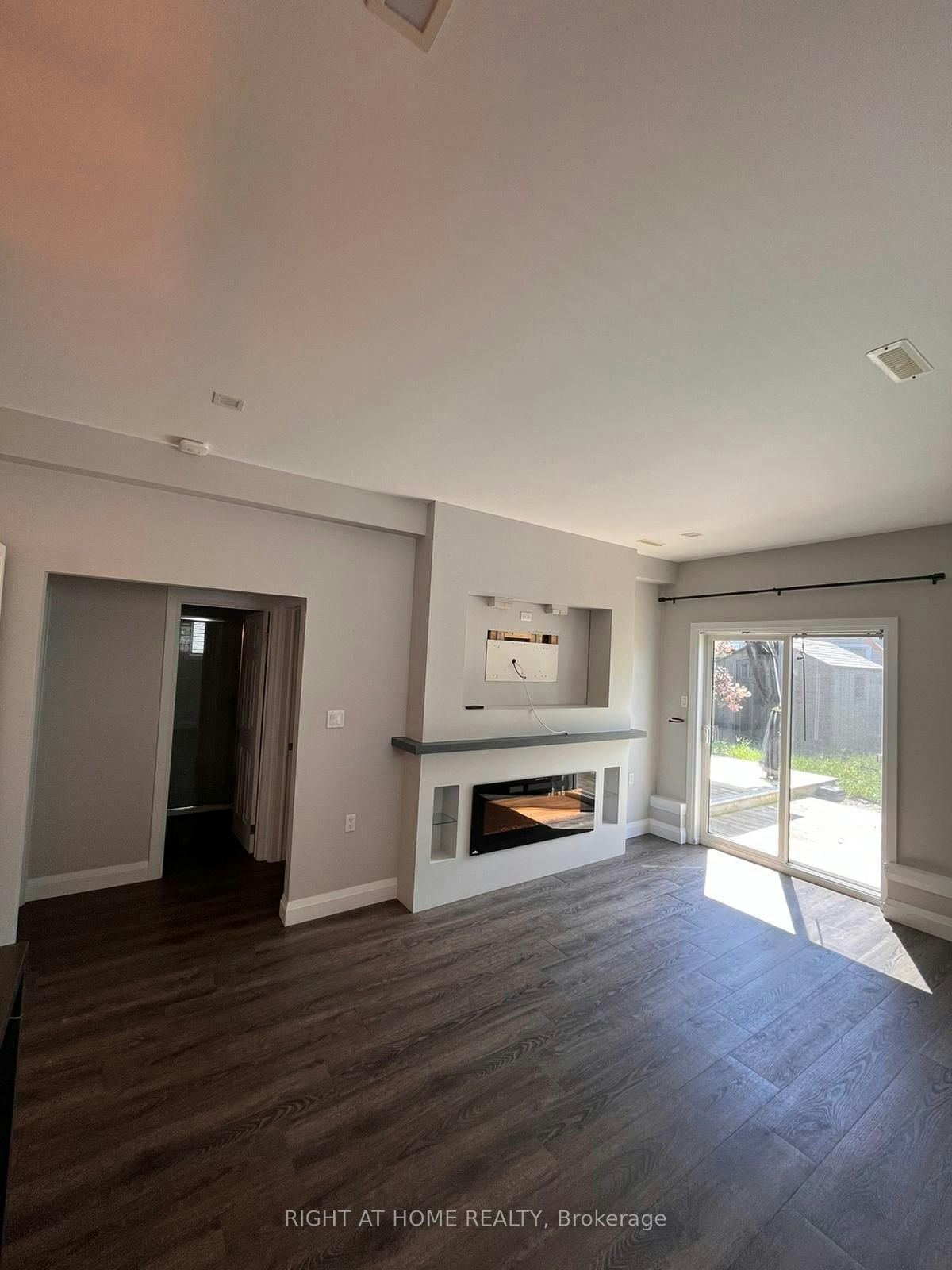 116 Maplewood Drive, Essa, ON, L0M 1B4 - 8